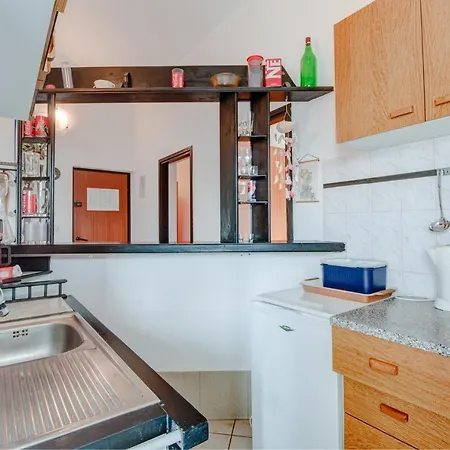 Apartment 4025a